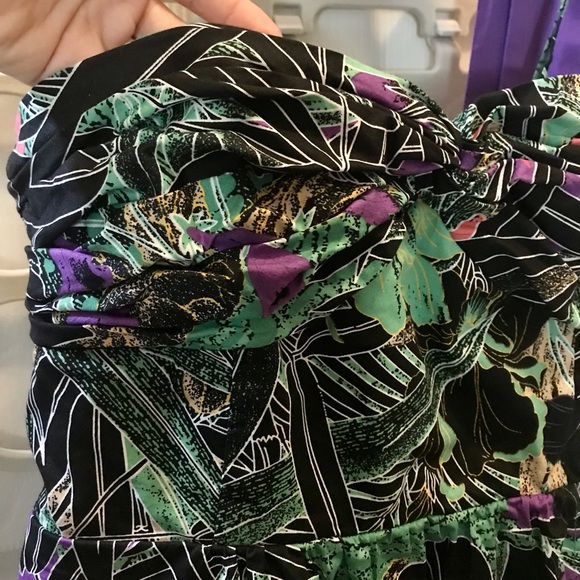 Edme & Esyllte Dress- Pretty! - Picture 4 of 11